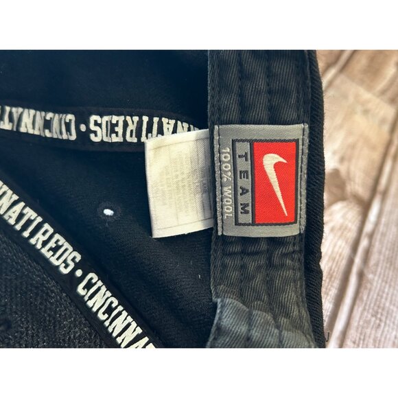 Cincinnati Reds Hat Cap Nike Team 100% Wool Mens Red Black Two Tone MLB Baseball - Picture 6 of 10